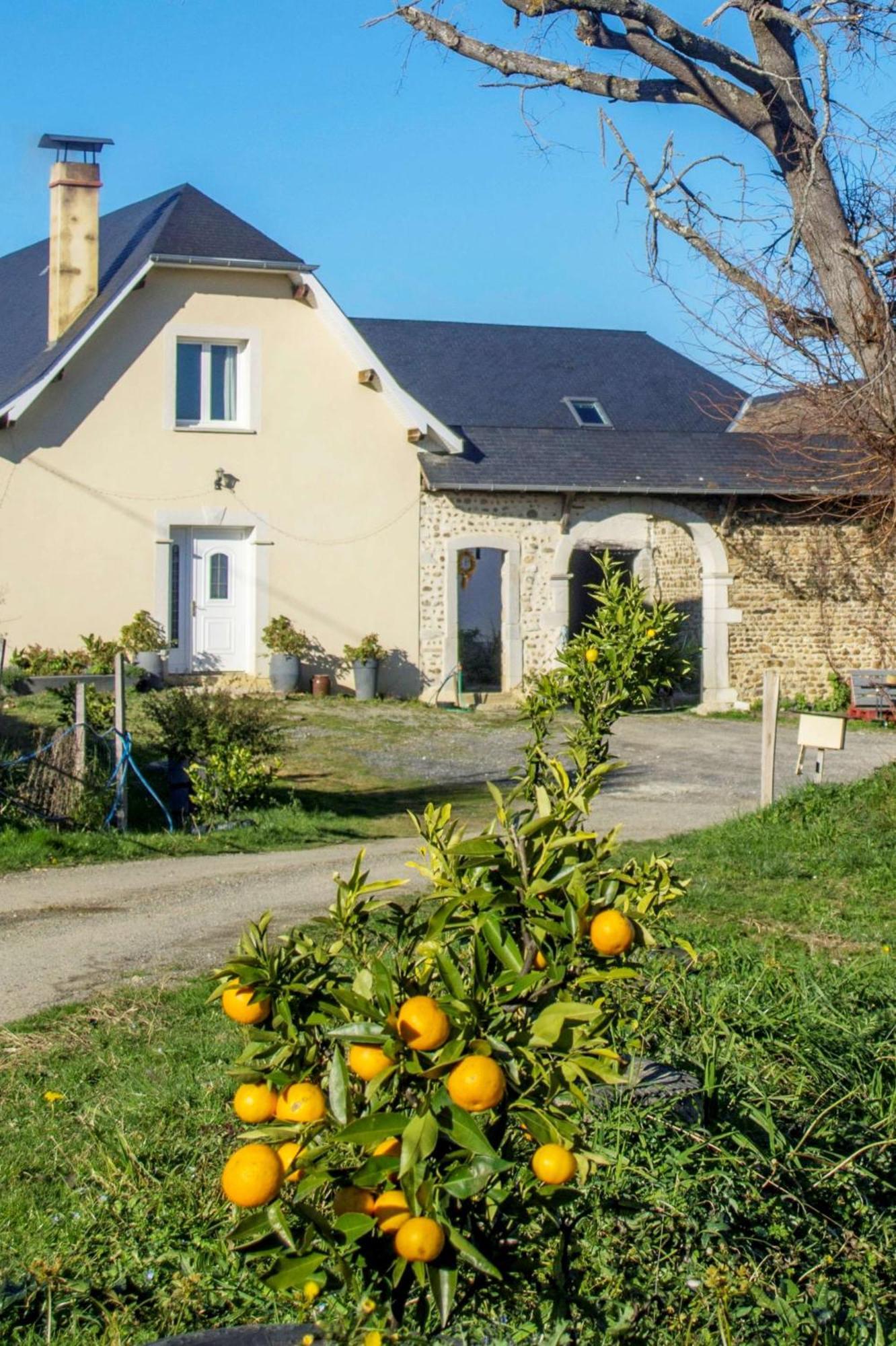 Bed and Breakfast Pesaulhe Monein Zewnętrze zdjęcie
